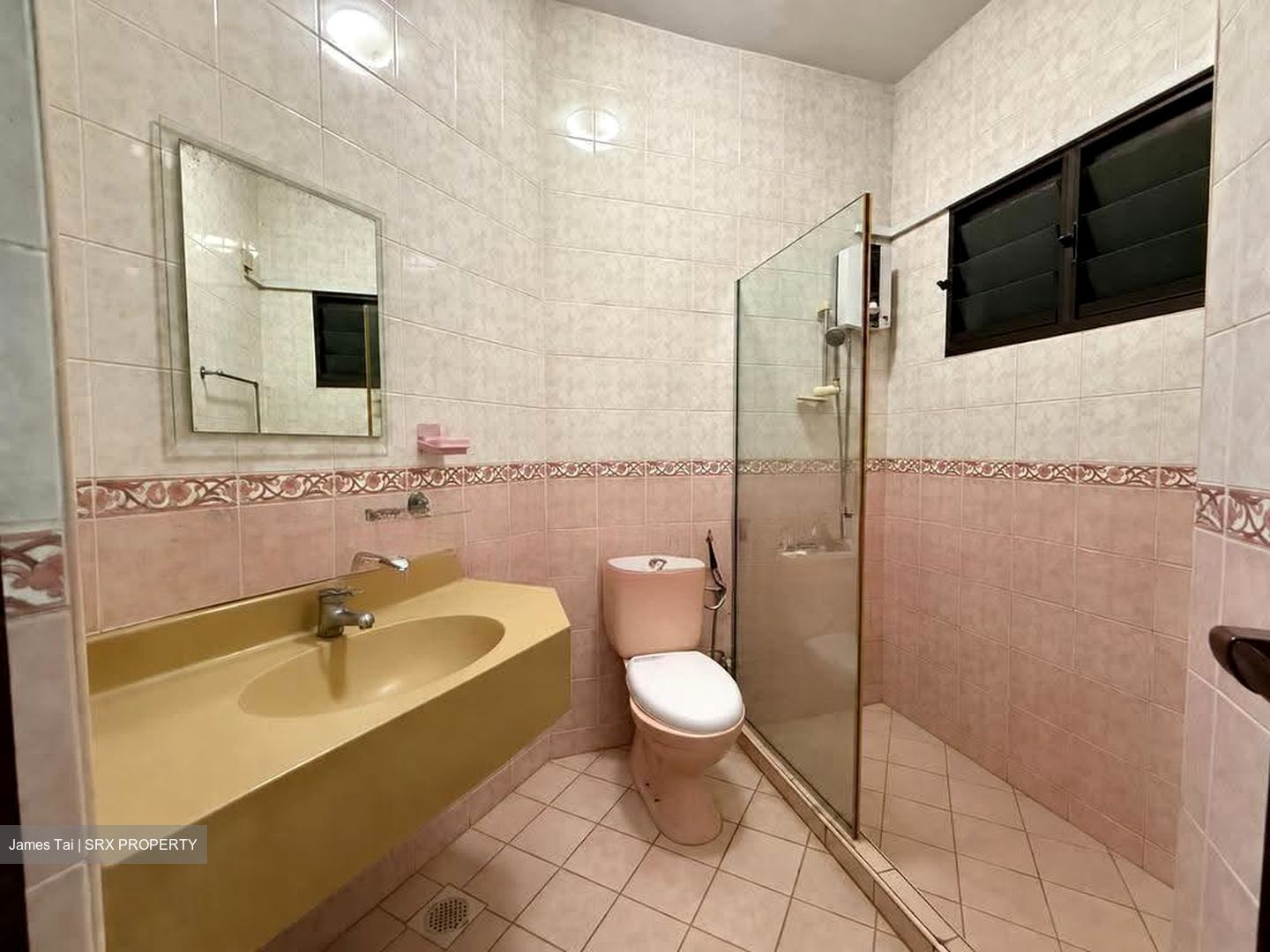 Blk 656B Jurong West Street 61 (Jurong West), HDB Executive #631346531